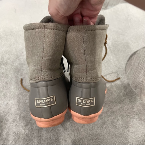 Sperry Topsider gray and pink duck boots - Picture 6 of 8